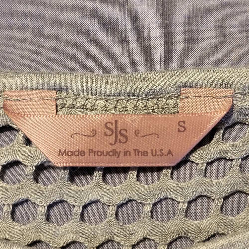 Ladies top - Picture 6 of 6